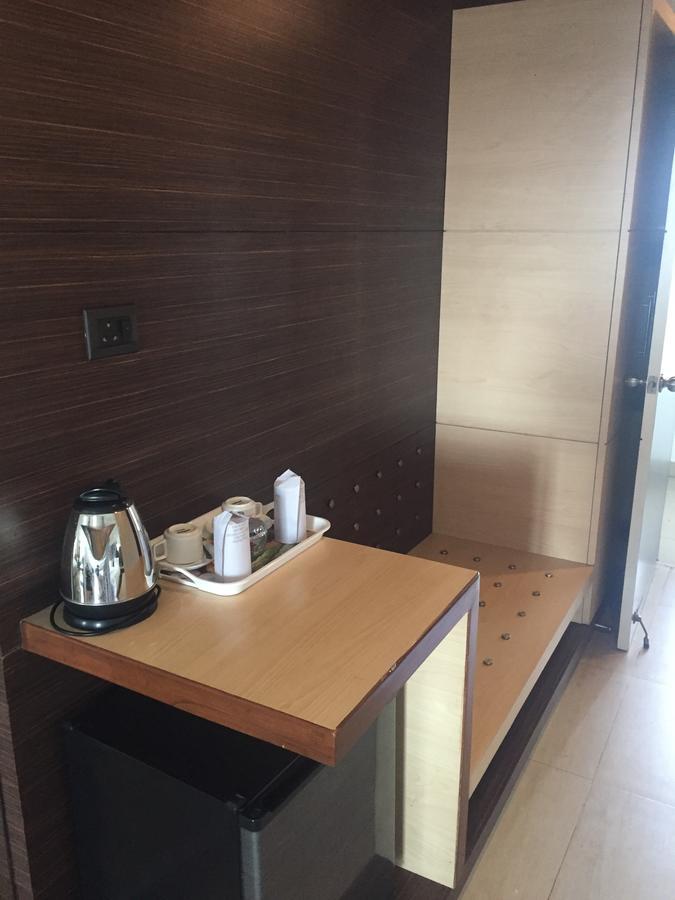 Sea Queen Hotel Кожикод Екстериор снимка