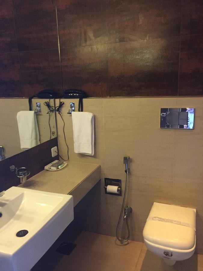 Sea Queen Hotel Кожикод Екстериор снимка